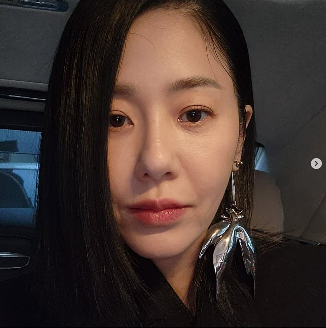 고현정, 150만원짜리 귀걸이→귀도리 모자…혼자 다하는 우아+귀염