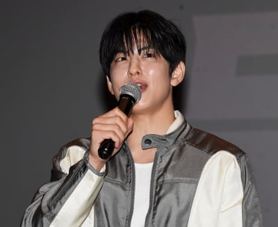 임성균, 익살스러운 보조개 미소[TEN포토+]