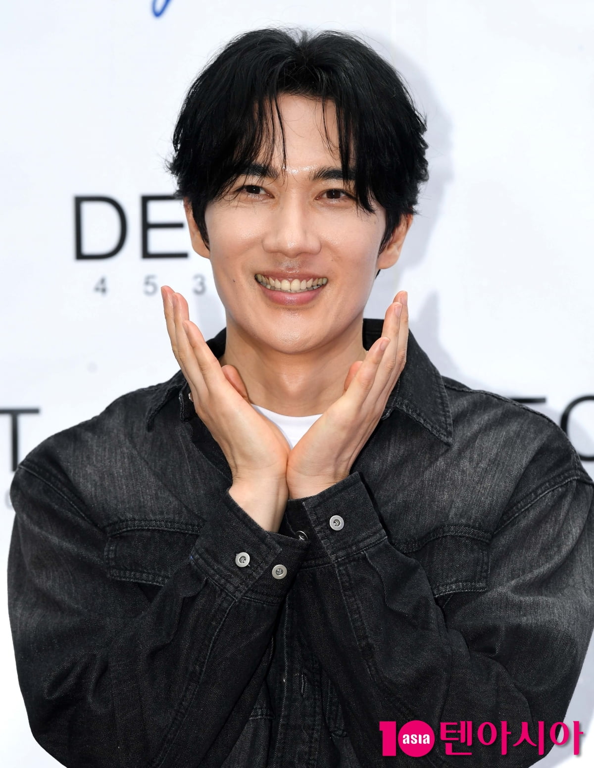 엄태구, 만찢남의 화려한 외출...탄성 부르는 멋짐 [TEN포토+]