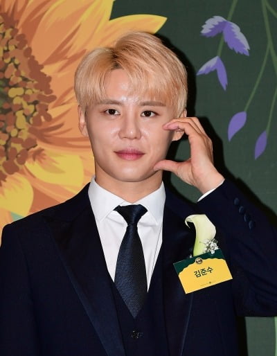 김준수, '8억 갈취 BJ 구속' 그 후…SS501 김형준·손준호·정동원 가평으로 초대 ('4인용식탁')