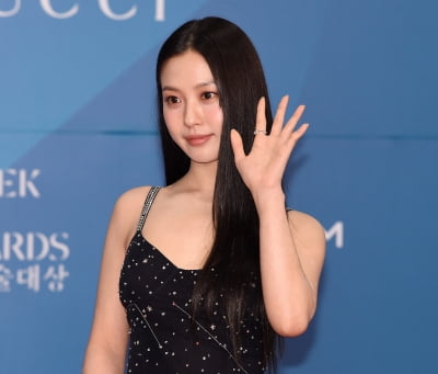고민시, 화려한 별자리 드레스[TEN포토+]