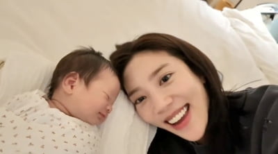손담비, 시험관도 어려웠는데 '전치태반'이었다…"2.68kg 딸, 안는 것도 조심"('우리 아기')