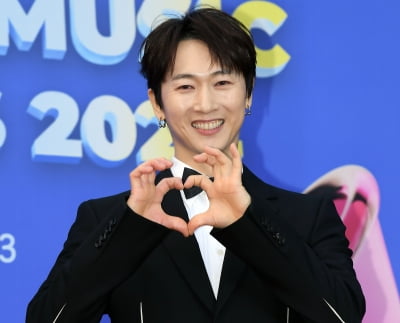 ;46세' 장우혁, ♥손성윤과 핑크빛 맞았다…첫 데이트에서 스킨십→애프터 신청까지 ('신랑수업')
