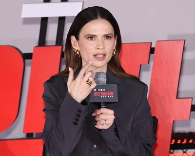 헤일리 앳웰(Hayley Atwell), 차분하게 인터뷰중[TEN포토]