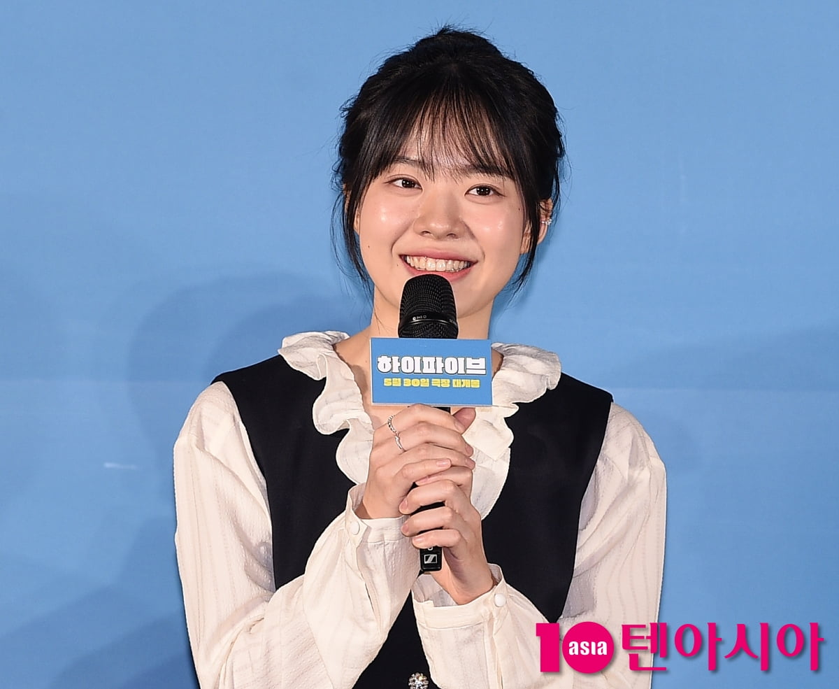 이재인, 감독님 보자마자 발차기...액션 욕망이 컸다[TEN포토]