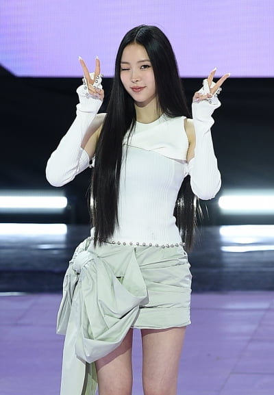 '테디 딸' 패기 남다르네…음방 1위 찍더니 "성적 부담감? NO"