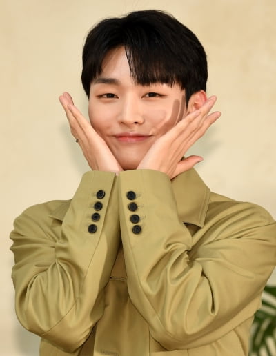 워너원 출신 윤지성, 기쁜 소식 전했다…오랜만 신곡 발매