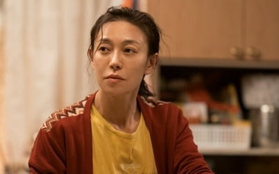 장영남, 쌍둥이 엄마 됐다…얼굴 빼고 모든 게 다른 자매에 '만성피로' ('미지의서울')