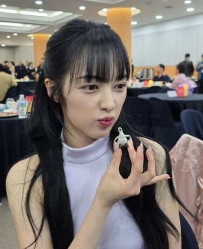 이혼한 김보라, 절친 챙기기 나섰다…故김새론 보고 있나