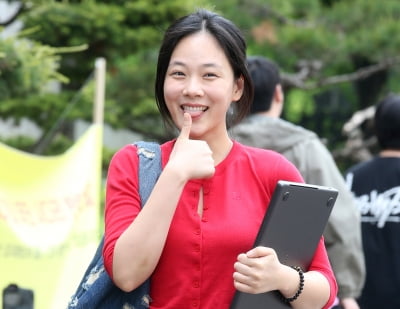 비비, 상큼 발랄 출근길[TEN포토+]