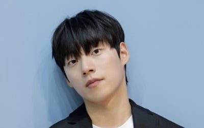 '프듀' 출신 유명 남배우, 한석규·윤계상 이어 김혜윤 만난다…8년 만에 스크린 데뷔 ('살목지')