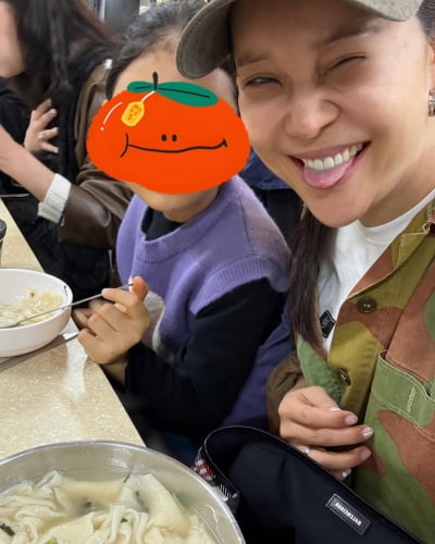 백지영, 알고 보니 베프가 8살…인생맛집 가서 둘이 ♥사랑 넘치네