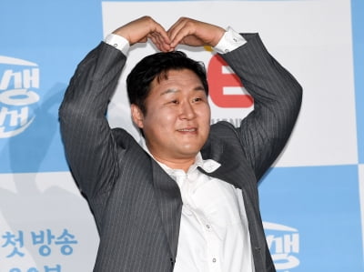 윤경호, 종로 접수하러 온김두한 스타일[TEN포토]
