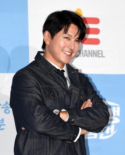 0%대 시청률 위기인데…'요리 예능 4개' 류수영 "시청자들 피로감 들까 봐 걱정" ('어남선')
