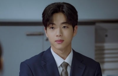 데뷔한 지 1년 된 '187cm' 신인 남배우…이제훈 드라마 주연 꿰차고 차기작 확정