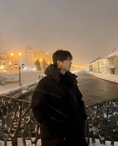 이찬원, 겨울 왕자 등극…훈훈한 옆태로 눈 다 녹일 기세