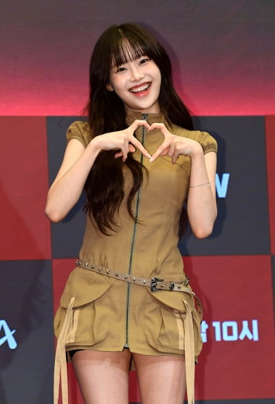 '승리 요정' 츄, 마운트 다시 오른다…17일 한화 이글스 시구