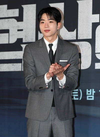 [단독] 데뷔 1년 만에 이제훈 이어 추영우와 호흡…차강윤, '라이징 대세 조합' 결성