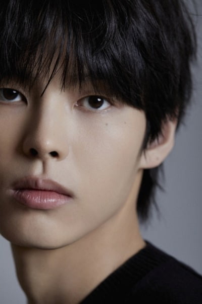 '송강 닮은 꼴'로 SNS 화제 됐는데…박윤호 "김우빈 비슷하다고 어렸을 때부터 들어" [인터뷰①]