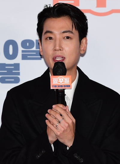 '최수영♥' 정경호, 손에 반지 꼈다더니…곧 결혼 소식 전하려나 "결혼한 상태냐" ('보고싶었어')