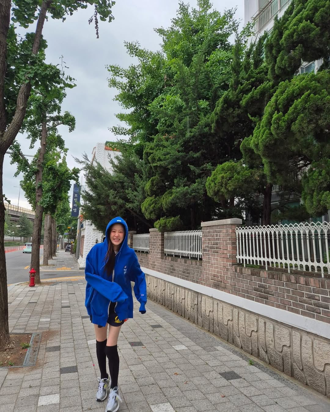 고현정, "휘청휘청" 다니는데 종잇장 같네…분위기는 동네 언니인데 뼈마름