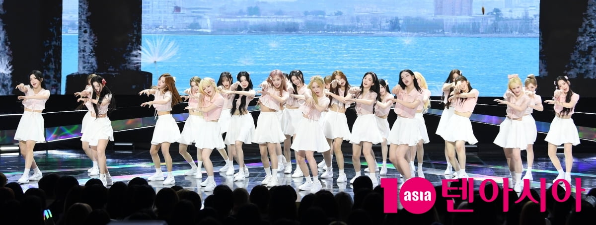 트리플에스, 요정들의 완전체 무대[TEN포토]