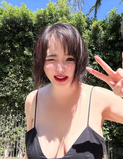 박봄, 단발 싹둑 후 미국서 베이비 비주얼…41세라니 '언빌리버블'