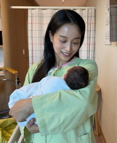 '둘째 출산' 임현주 아나운서, 복귀하자마자 이별…말 차마 못 이어가 [전문]