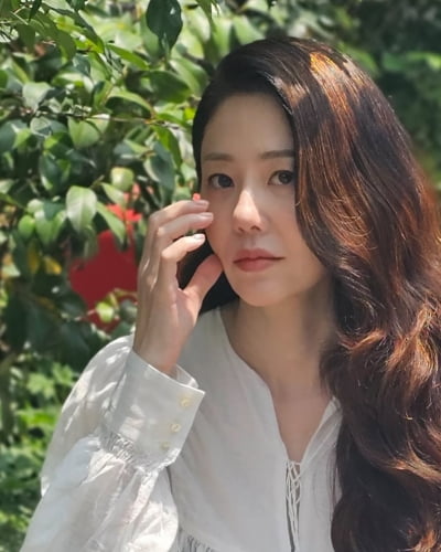고현정, 사진으로는 주름 티 안 나네…손은 뼈말라인데 얼굴은 오동보동