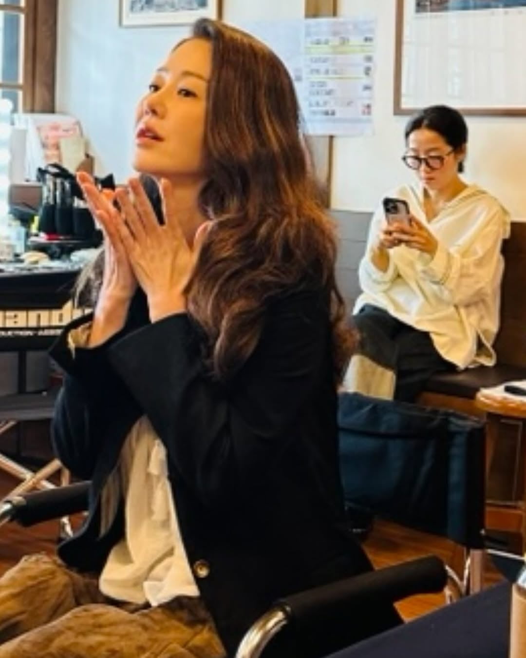 고현정, 사진으로는 주름 티 안 나네…손은 뼈말라인데 얼굴은 오동보동