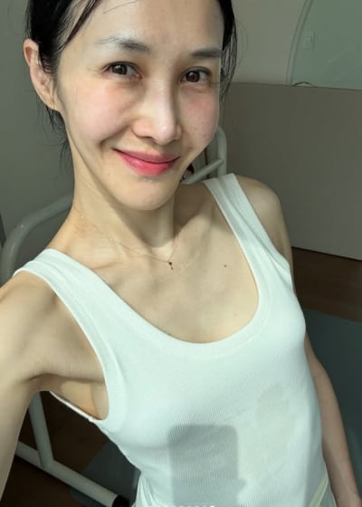 '엄태웅♥' 윤혜진, 극강 뼈마름 상태 자랑…'41kg' 최준희도 박수칠 듯