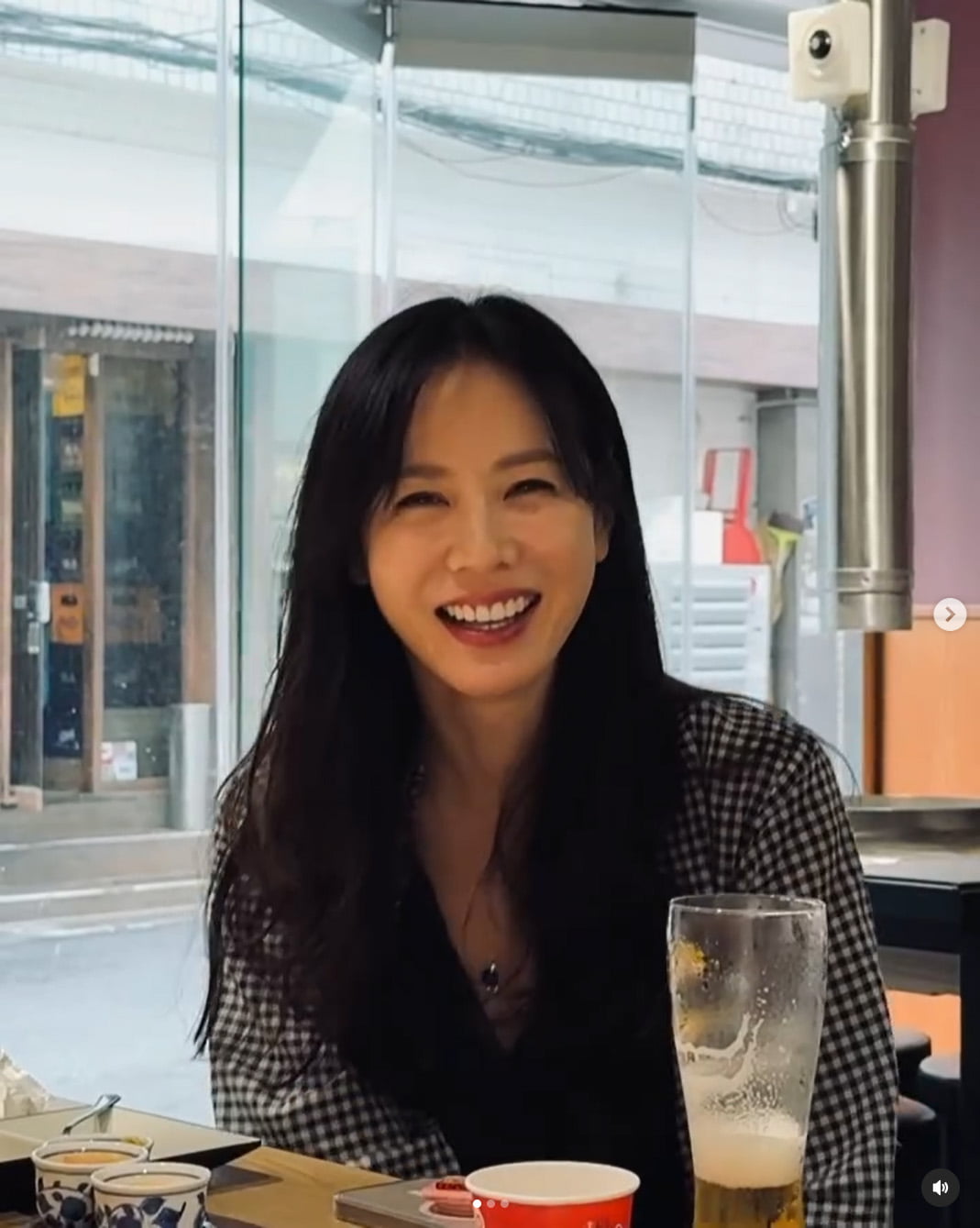 손예진, 애 낳고 더 예뻐졌네…대충 입었는데도 감출 수 없는 화사함