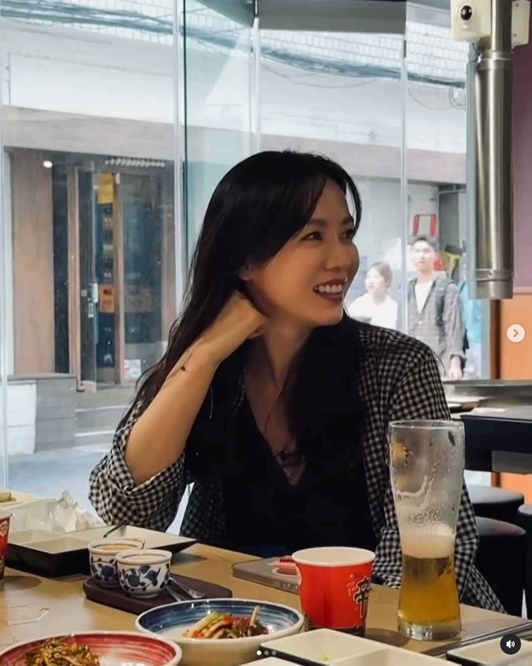 손예진, 애 낳고 더 예뻐졌네…대충 입었는데도 감출 수 없는 화사함