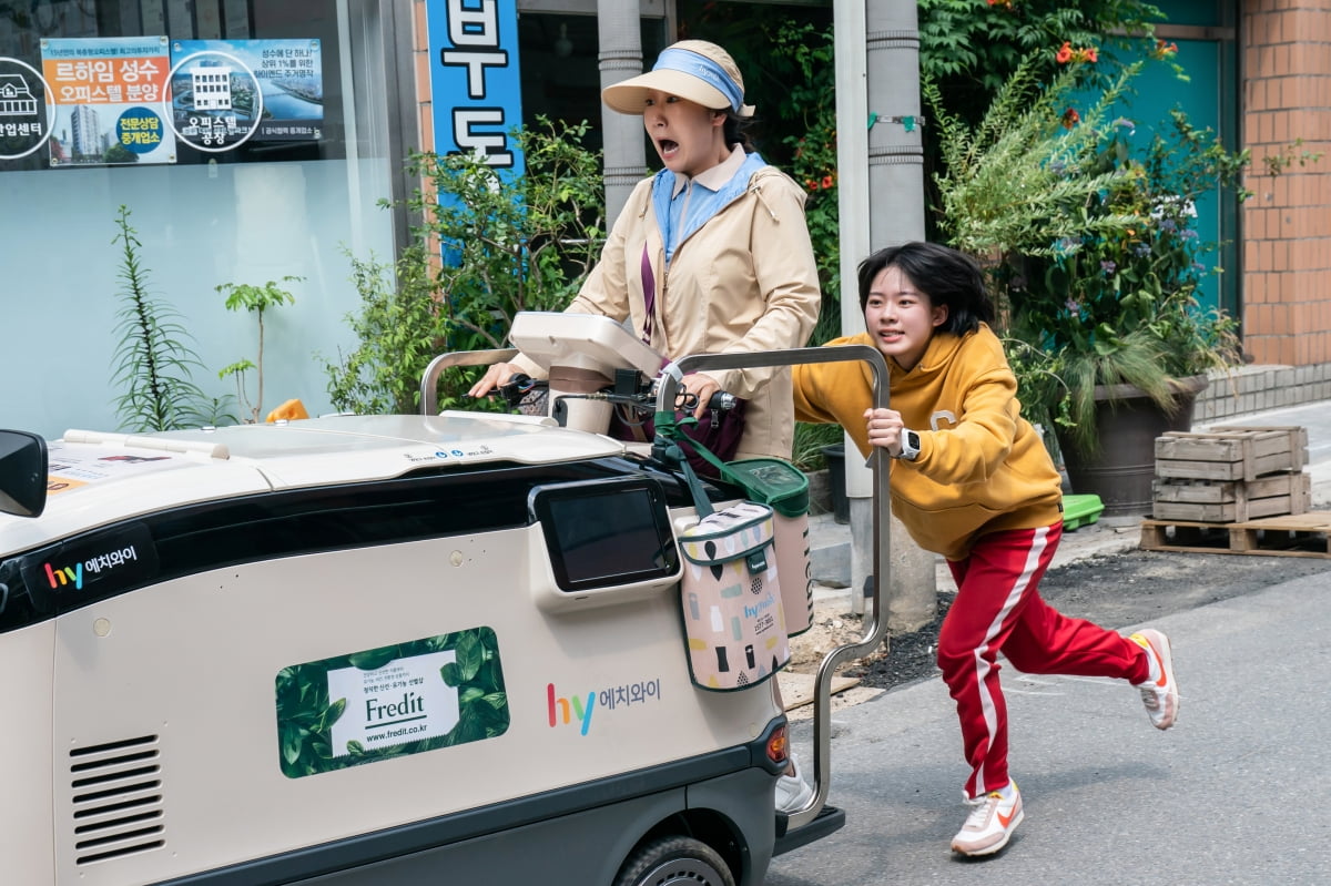 이재인, 삼촌은 안재홍·아빠는 오정세…케미 요정의 찰떡 호흡('하이파이브')