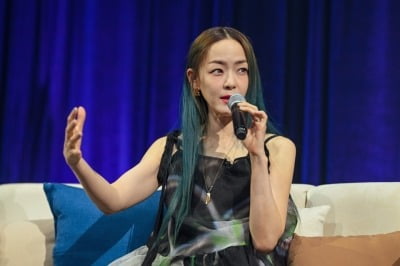 '뇌 신경마비' 김윤아, 건강 이상설 지웠다…"여성 뮤지션들에게 도움 되고파" ('하우스오브')