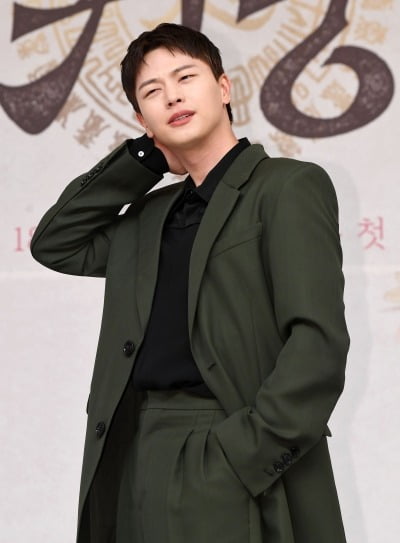 육성재, 알고보니 금수저였다…"비단잉어 최초 수입한 조부, 대형 낚시터 운영" ('백반기행')