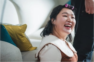 이수지, 이시영 시누이 됐다…여배우 조롱 논란 딛고 어디서든 승승장구 ('살롱드홈즈')