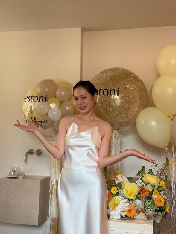 사진=손예진 SNS