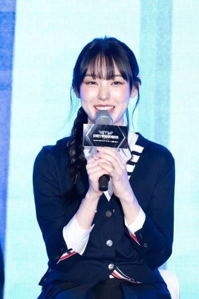 노제, 열애설 부인 한 달 만에…첫 공식석상 "관심 가져줘서 감사해" ('WSWF')