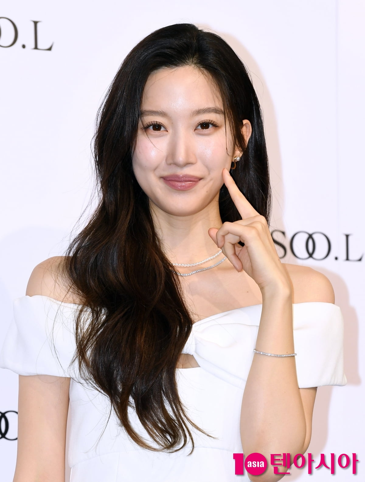 문가영, 오프숄더로 여배우 느낌 물씬...귀여워[TEN포토+]