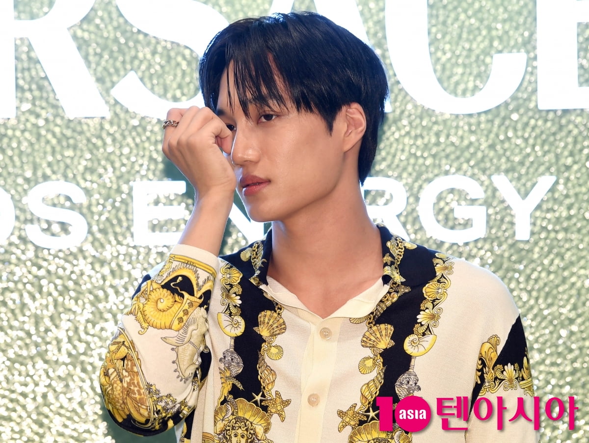 엑소 카이, 강렬한 눈빛...소녀들 심쿵하게 만들어~[TEN포토+]
