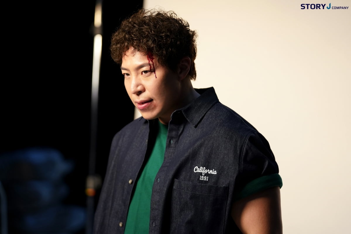 원반던지기 국대 출신의 피지컬은 어마어마…태원석, 카메라 뚫을 눈빛('굿보이')