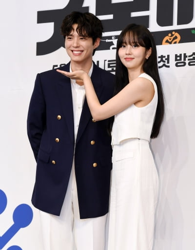 박보검-김소현, 드라마 '굿보이' 비주얼 커플[TEN포토+]
