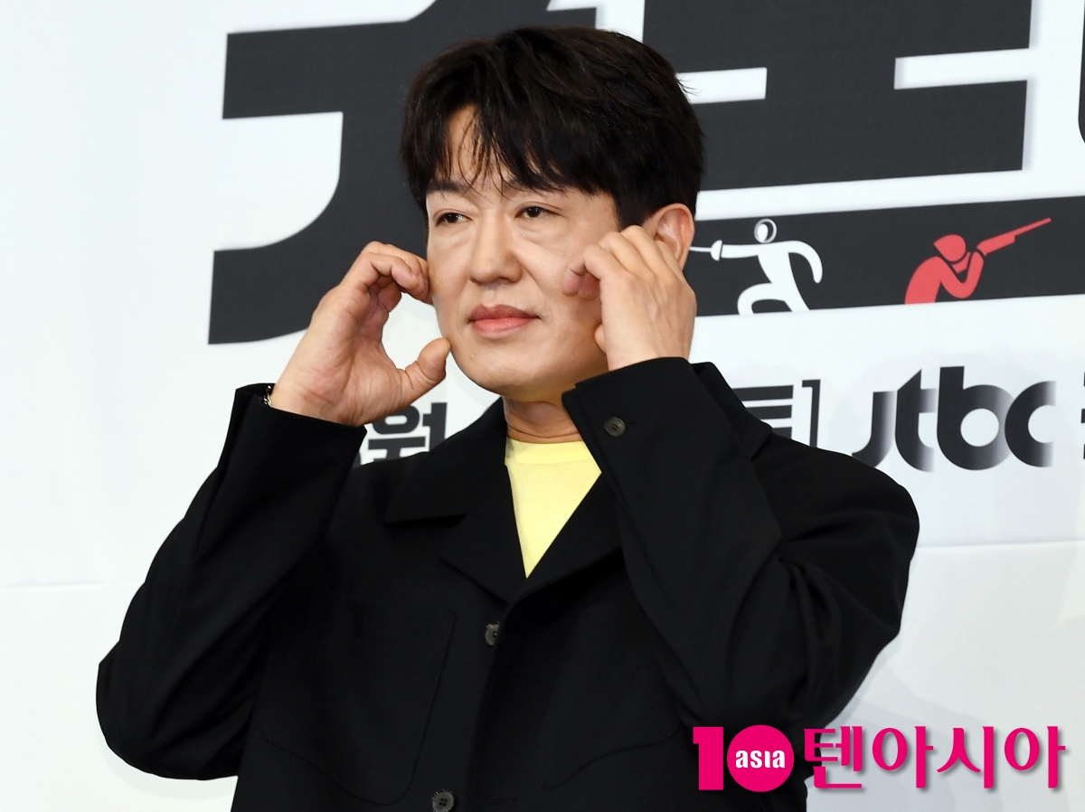 허성태, 수줍은 볼 하트[TEN포토+]