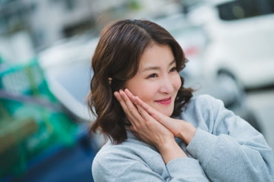 '돌싱' 이시영, 유명 男감독 ♥애정 듬뿍 받았다…"오직 한 사람만 떠올라" ('살롱드홈즈')