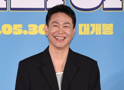 [공식] '48세' 오정세, '폭싹' 이어 또 겹경사 터졌다…하이파이브→굿보이까지 돈 쓸어 담는 중