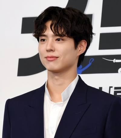 박보검, 결국 공개 사과 받았다…유명 男 가수 "제가 잘못했어요" ('더시즌즈')