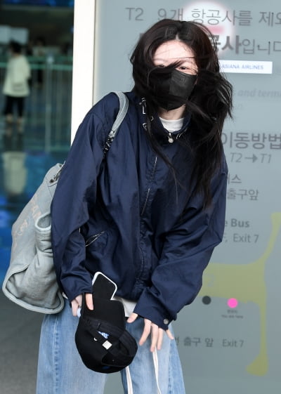 고윤정, 다 가려도 예쁨주의보...오이영의 공항패션은?[TEN포토+]