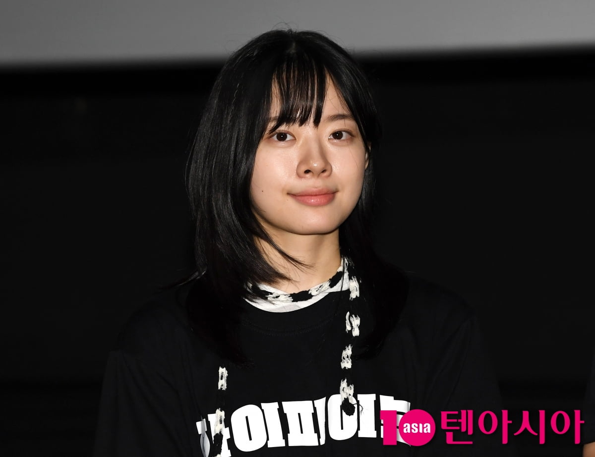 '하이파이브' 이재인, 수수한 화장에도 빛나는 미모[TEN포토+]