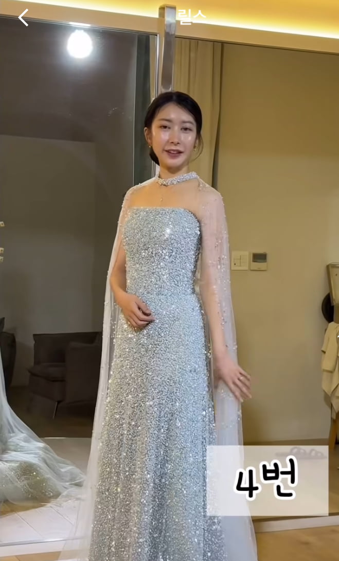 결혼식 또 준비하는줄…‘이지훈♥’ 아야네, 돌잔치 드레스 고르기 삼매경